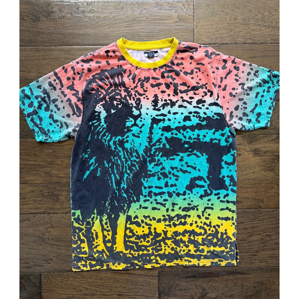 KING Graphic T-Shirt with Multicolor Abstract Design Size 2XL